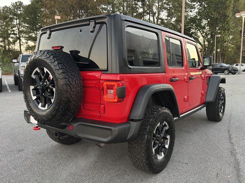 Used 2025 Jeep Wrangler Unlimited Rubicon image 6