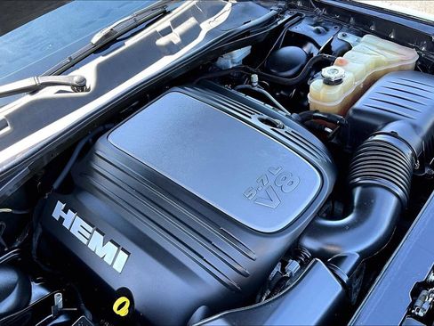 Used 2015 Dodge Challenger R/T w/ Quick Order Package 22B R/T RWD image 33