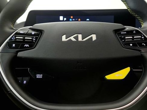 Used 2024 Kia EV6 GT AWD/4WD image 58