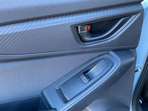 Used 2018 Subaru Crosstrek 2.0i Premium w/ Moonroof Package image 13