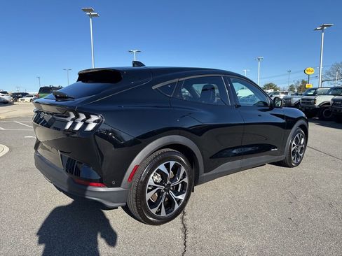 Certified 2024 Ford Mustang Mach-E Select image 3