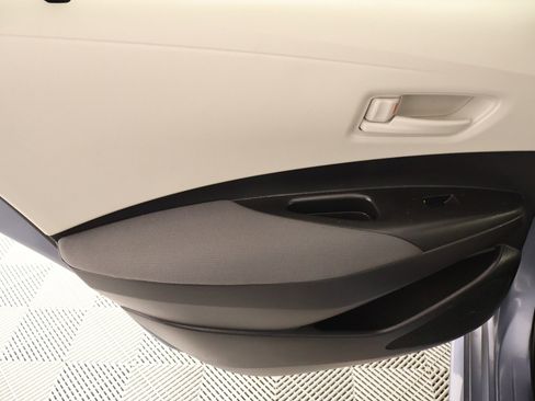 Used 2023 Toyota Corolla LE FWD image 15