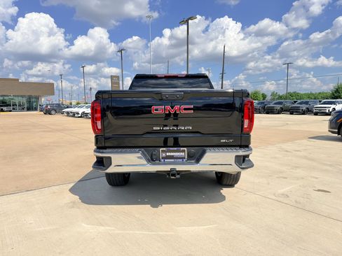 Used 2026 GMC Sierra 1500 SLT RWD image 6