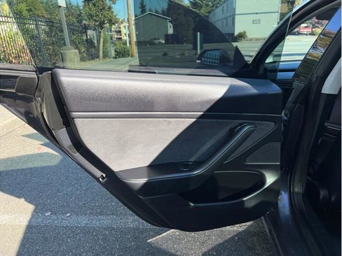Used 2019 Tesla Model 3 Long Range image 12