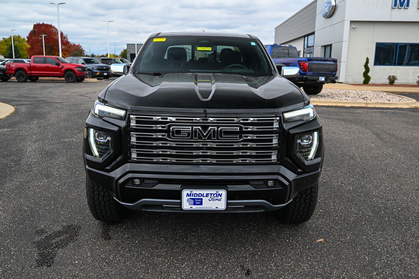 Used 2024 GMC Canyon Denali w/ LPO, Denali Black Edition AWD/4WD image 10