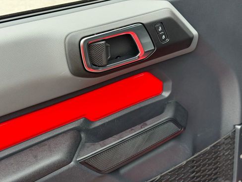 Used 2024 Ford Bronco Big Bend w/ Sasquatch Package image 27