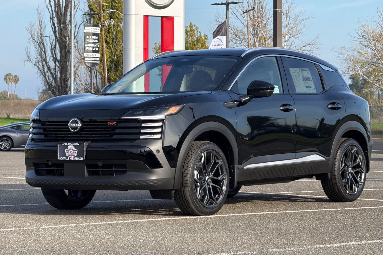 Certified 2026 Nissan Kicks SR w/ SR Premium Package AWD/4WD image 8