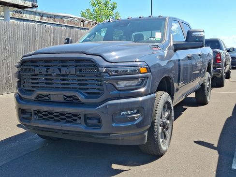 New 2026 RAM 2500 Big Horn AWD/4WD image 3