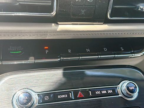 Certified 2023 Lincoln Nautilus Reserve AWD/4WD image 17