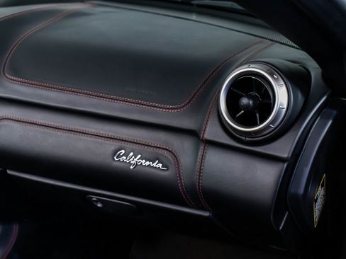 Used 2014 Ferrari California image 50