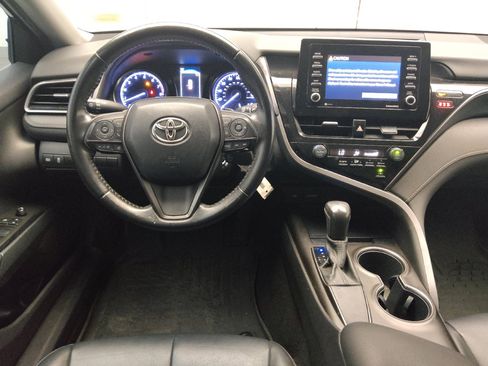 Used 2021 Toyota Camry SE FWD image 22