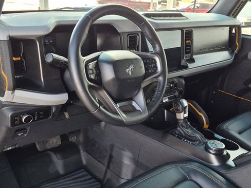 Used 2023 Ford Bronco Badlands image 16