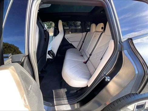 Used 2025 BMW iX xDrive50 w/ Convenience Package image 27