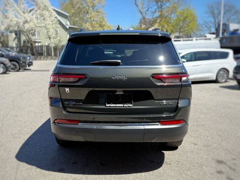 Used 2022 Jeep Grand Cherokee L Limited AWD/4WD image 10