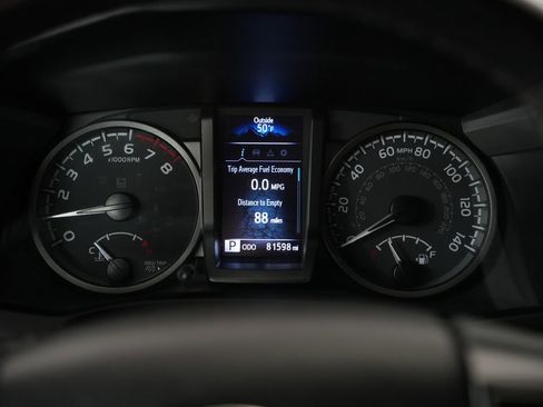Used 2021 Toyota Tacoma TRD Sport w/ Technology Package AWD/4WD image 16