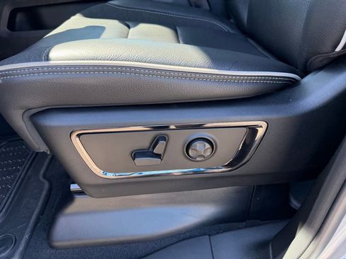 Used 2026 RAM 1500 Limited w/ Body Color Bumper Group image 16