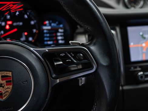 Used 2018 Porsche Macan GTS image 30