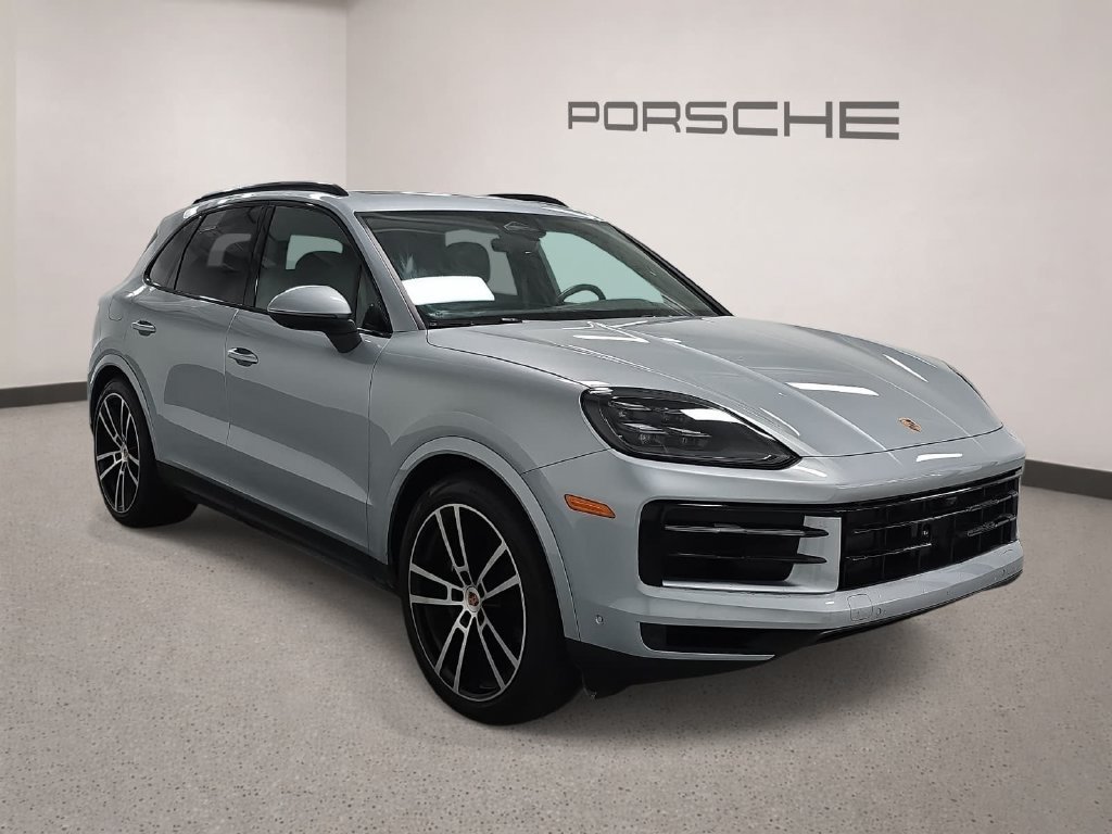 Certified 2026 Porsche Cayenne AWD/4WD image 8