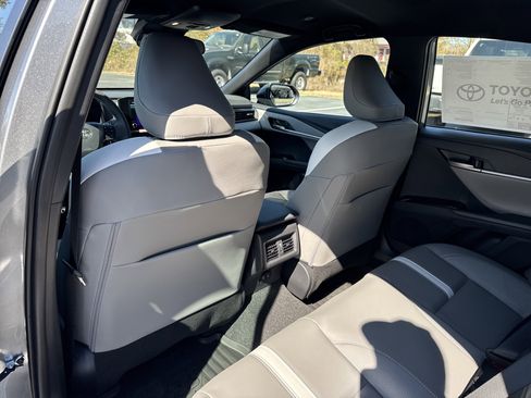 New 2026 Toyota Camry SE image 25