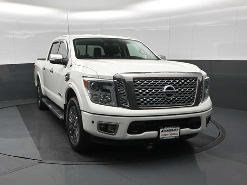 Used 2017 Nissan Titan Platinum Reserve image 3