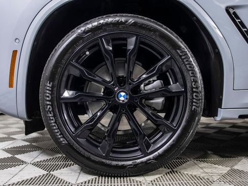 Used 2025 BMW X4 xDrive30i w/ Premium Package image 42