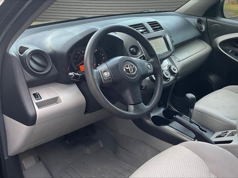 Used 2012 Toyota RAV4 4WD w/ Upgrade Value Pkg image 16