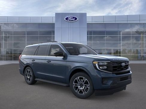 New 2026 Ford Expedition Active AWD/4WD image 7