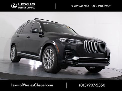 Used 2022 BMW X7 xDrive40i w/ Parking Assistance Package AWD/4WD image 1