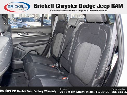 New 2025 Jeep Grand Cherokee Laredo X image 7