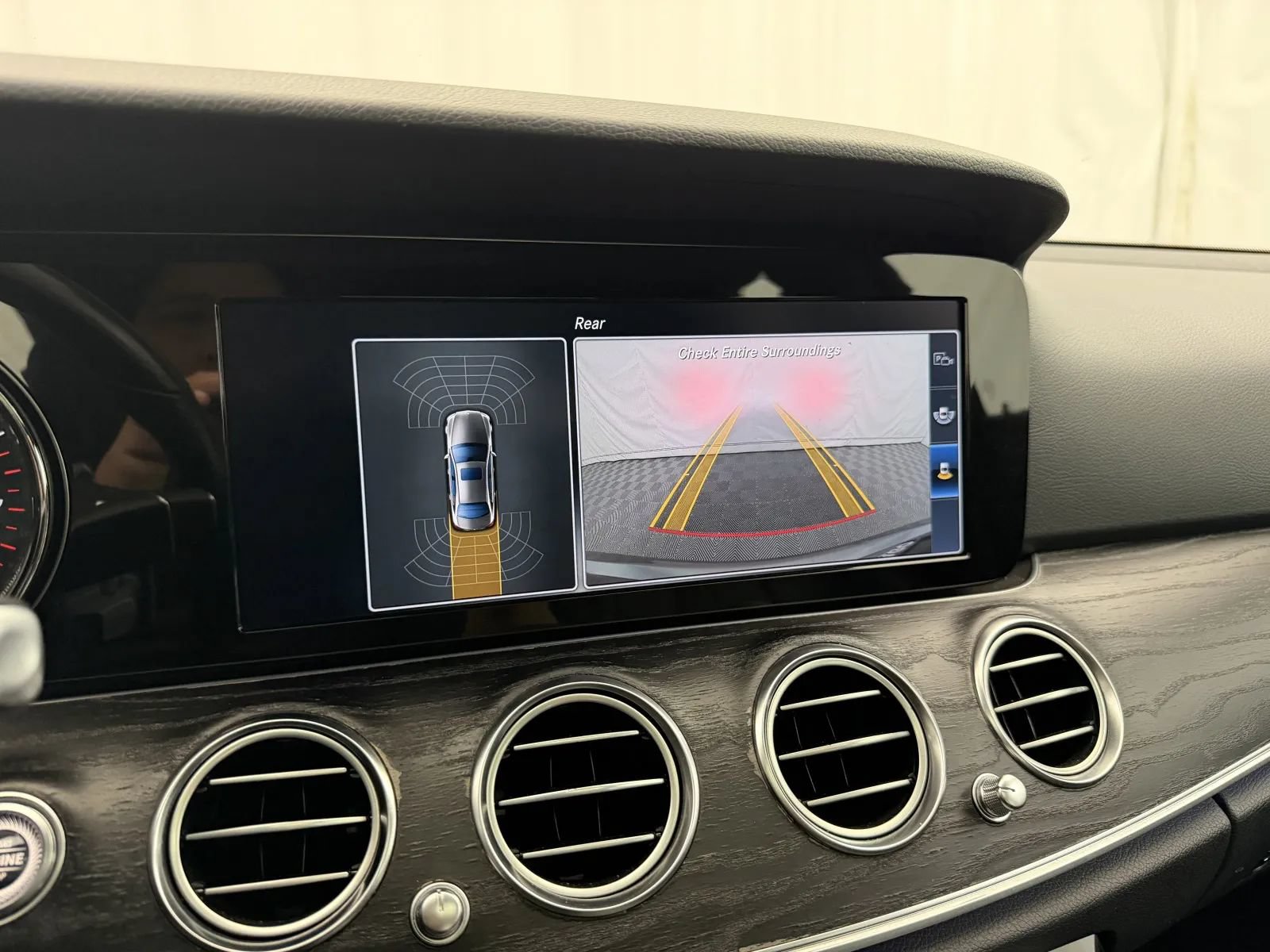 Used 2017 Mercedes-Benz E 300 4MATIC image 14