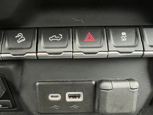 Used 2021 Chevrolet Silverado 1500 Custom Trail Boss image 21