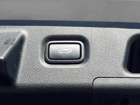 Used 2023 Hyundai Santa Fe SEL image 20