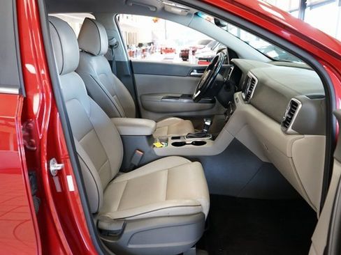 Used 2017 Kia Sportage EX image 39