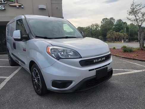 Used 2020 RAM ProMaster City Tradesman SLT image 3