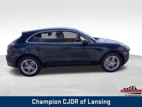 Used 2015 Porsche Macan S image 13