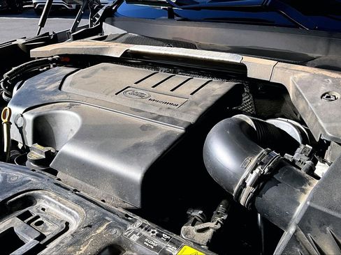 Used 2022 Land Rover Discovery Sport S R-Dynamic image 31