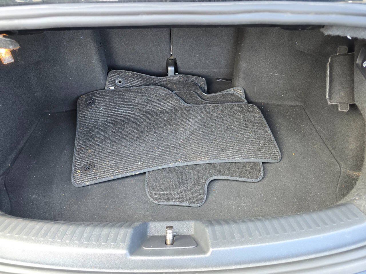 Used 2014 Volkswagen Beetle 2.5 FWD image 25