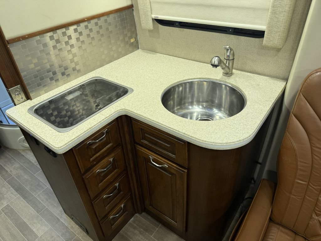 Used 2017 Mercedes-Benz Sprinter 3500 image 61
