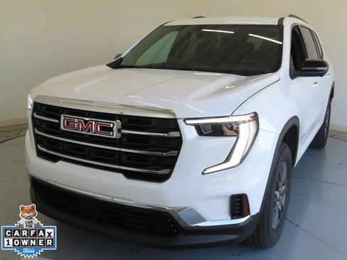 Used 2025 GMC Acadia Elevation image 9