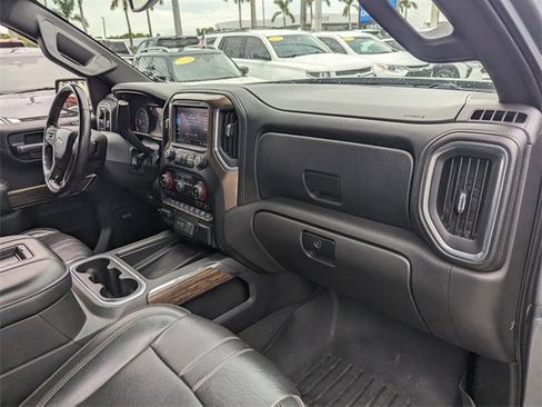 Used 2019 Chevrolet Silverado 1500 High Country image 20