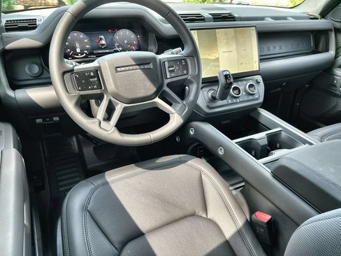 Used 2026 Land Rover Defender 110 S AWD/4WD image 13