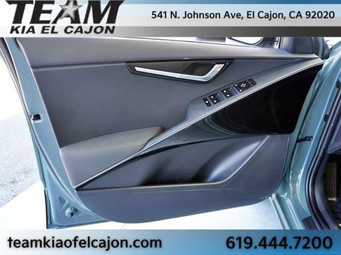 Certified 2023 Kia Niro Wind FWD image 23