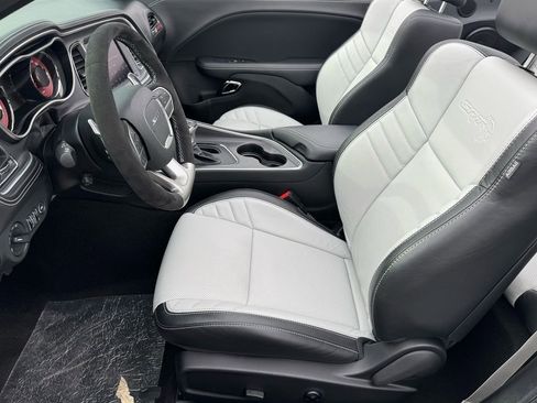 Used 2023 Dodge Challenger SRT Hellcat RWD image 46