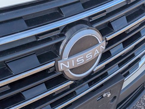 Used 2024 Nissan Rogue S image 16