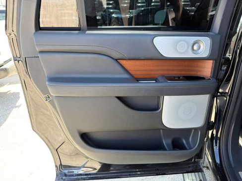 Used 2023 Lincoln Navigator L Black Label AWD/4WD image 22