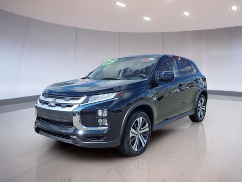 Used 2025 Mitsubishi Outlander Sport SE AWD/4WD image 2