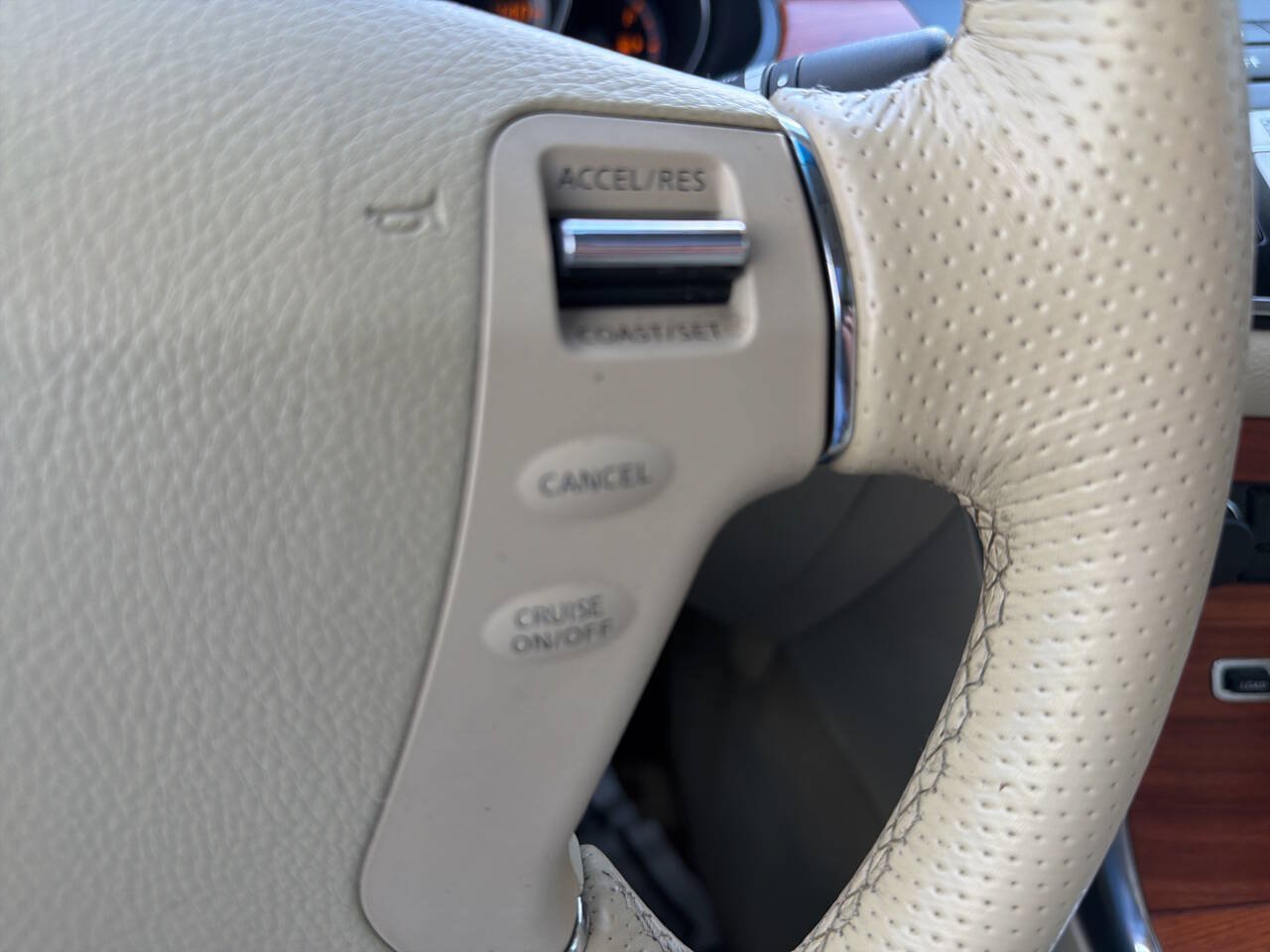 Used 2007 INFINITI M35 w/ Technology Pkg RWD image 40