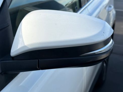 Used 2016 Toyota RAV4 XLE FWD image 21