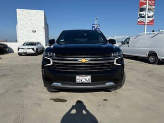 Used 2023 Chevrolet Suburban LT w/ Luxury Package RWD video 2