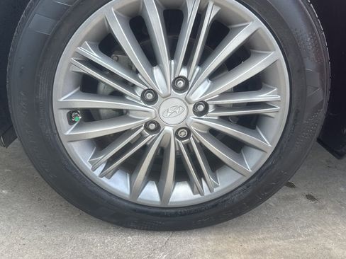 Used 2019 Hyundai Kona SEL FWD image 24